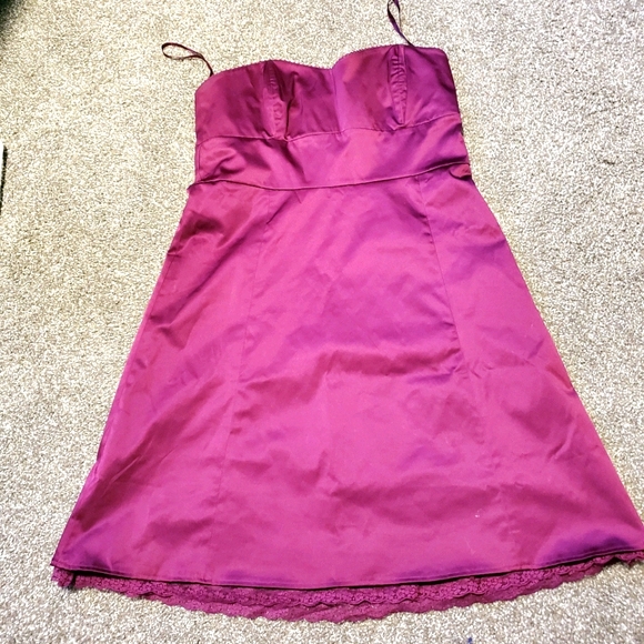 Smart Set Dresses & Skirts - 4/$30  💜 EUC  beautiful strapless cocktail dress